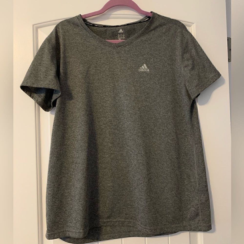 Adidas Climate Right Ladies athletic shirt.  Size: XL.